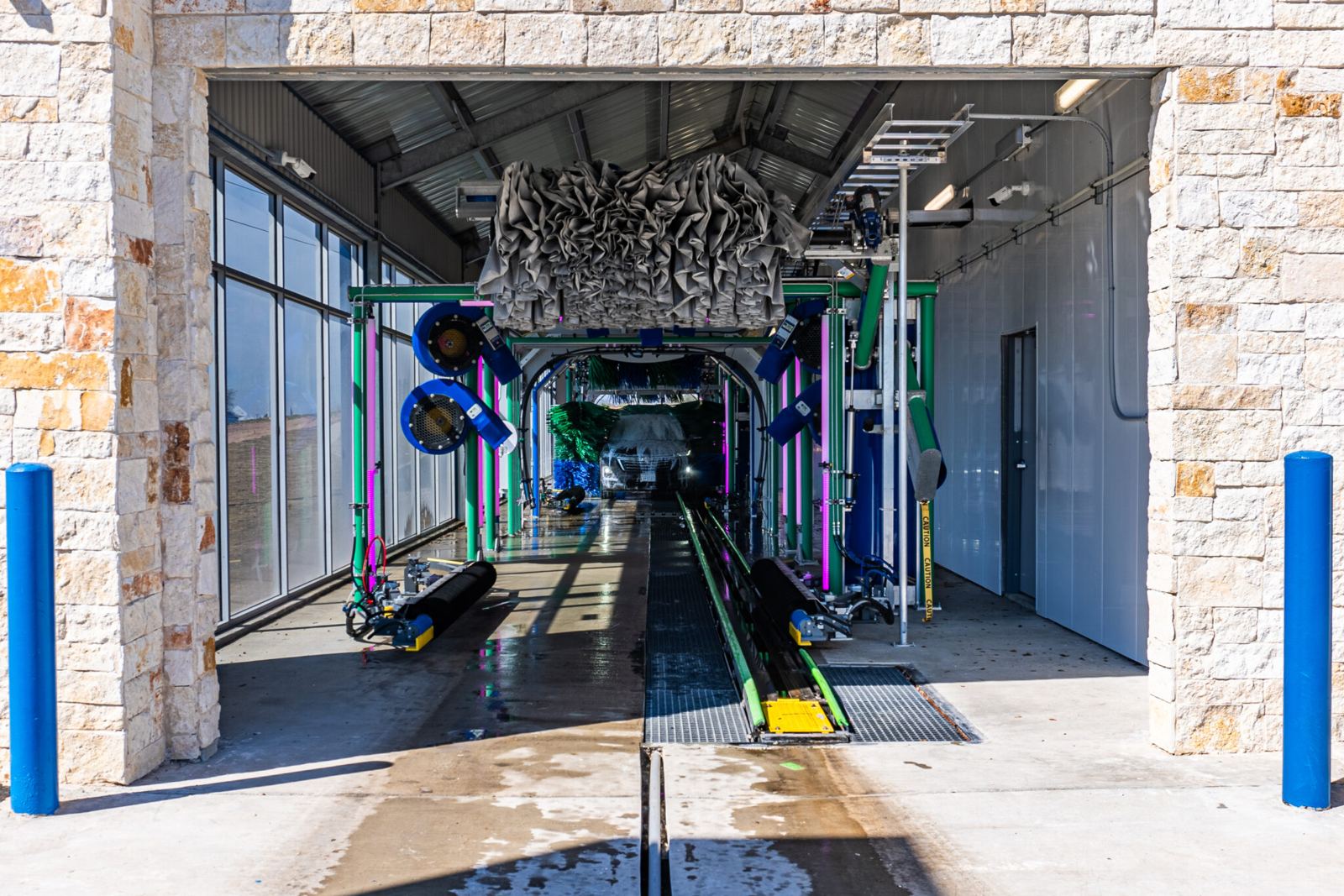 Inside the Sud Daddee’z wash tunnel